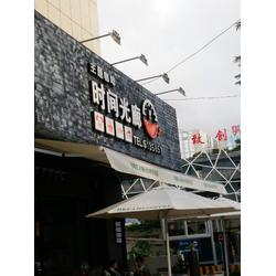 萬(wàn)達(dá)廣場(chǎng)與廈門祥飛廣告 亞克力制品加工與廣告設(shè)計(jì)的完美結(jié)合